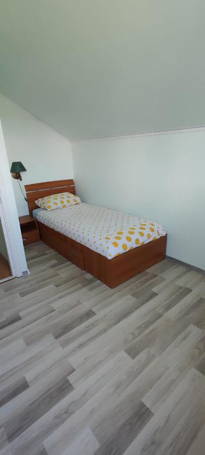 アヴリグCasa Eduアパートメント エクステリア 写真